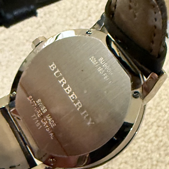 Burberry BU9009 Leather Strap Check Dial Men's Watch - Picture 3 of 5